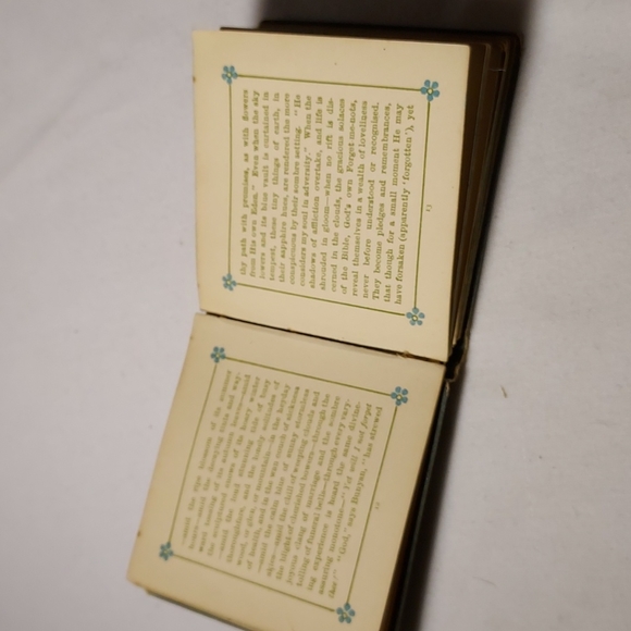 Vintage Mini Bible Forget Me Nots of Divine Promises - Picture 5 of 10